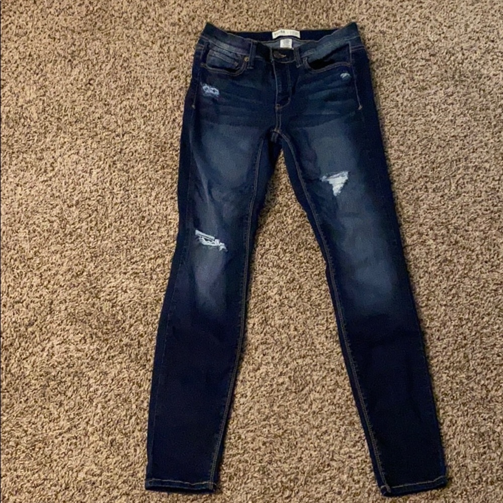 Dark wash size 7 Mudd jeans